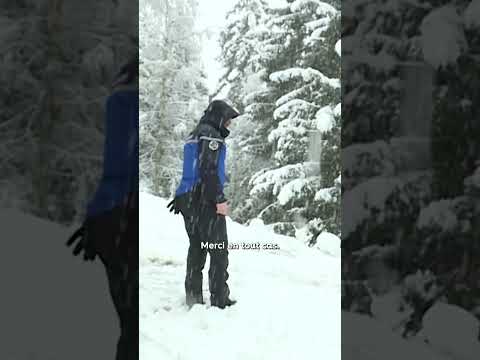 Accident de voiture dans la neige, la jeune femme ne répond plus