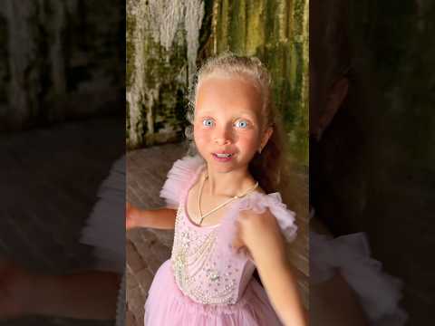 А я иду .. #youtubeshorts #ytshorts #youtube #tiktok #family #dancer #trending #trend #viral