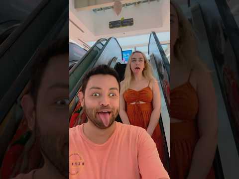 🤣 Escalator Prank: Crazy Eyes Snapchat Filter 👀👅
