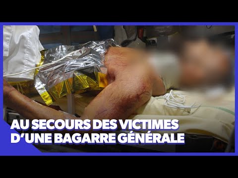 Le SAMU soigne les victimes d’une bagarre générale.