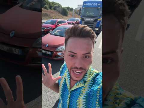 Un camion a prit feu sur l’autoroute tout le monde s’arrête.. 😭
