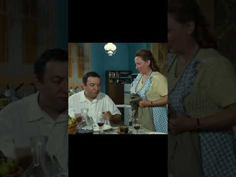 "Pas la gabardine !" Coluche, Villalonga / inspecteur la bavure #humour #film #cinema