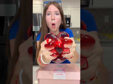 Unboxing SATISFYING TIKTOK SQUISHIES! 😱😳